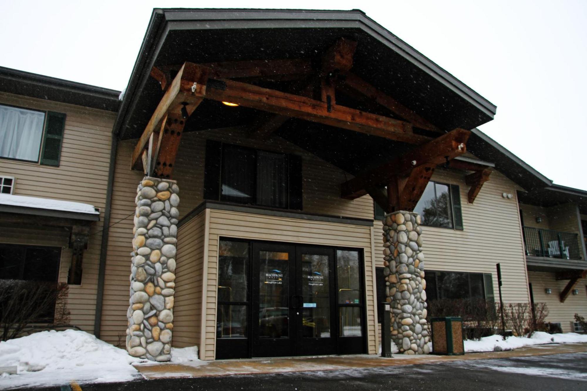 Beachfront Hotel Houghton Lake Eksteriør billede