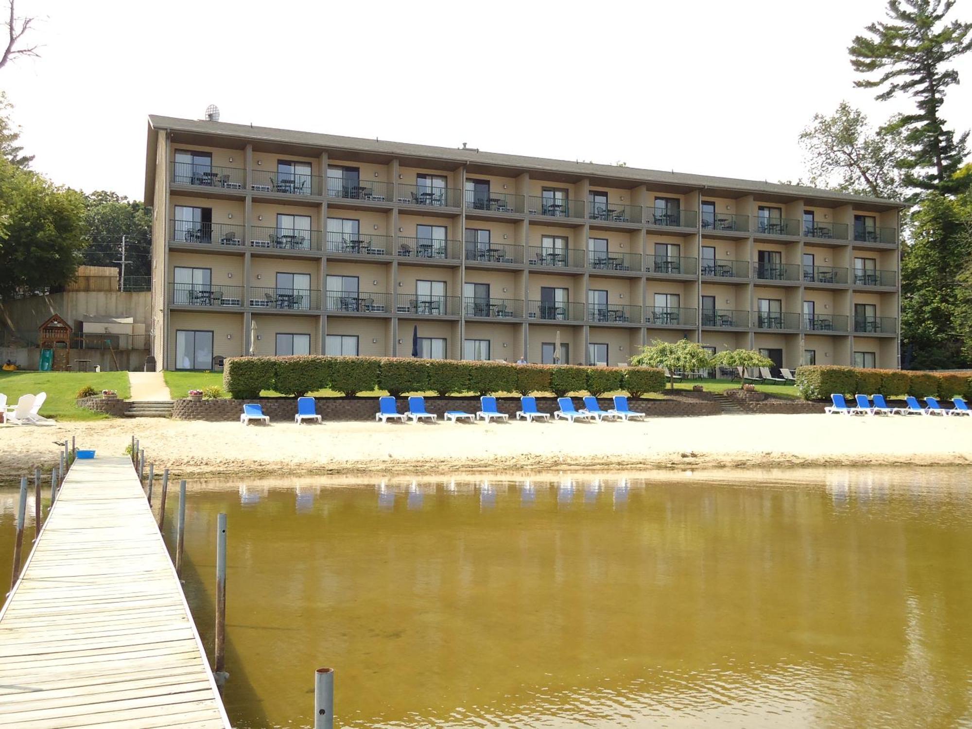 Beachfront Hotel Houghton Lake Eksteriør billede